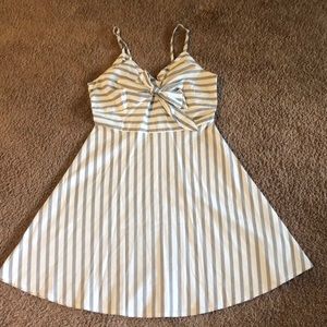 Medium White and Grey Striped dress
